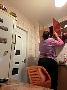 Snapshot of Dana92va chatting on February 11, 2026, 5:45 am Dana92va online show from February 11, 2026, 5:45 am