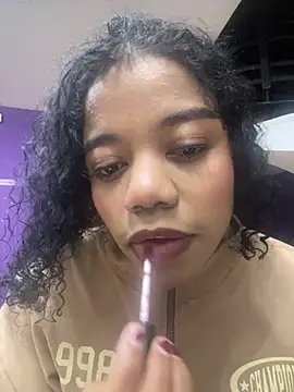 arianna roxe online show from March 6, 2026, 5:15 am