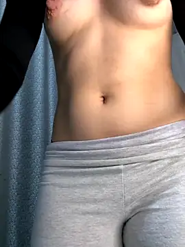 Snapshot of Anonima-Girl chatting on December 5, 2025, 3:15 am Anonima-Girl online show from December 5, 2025, 3:15 am