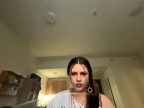 Snapshot of TanyaMoor chatting on December 5, 2025, 12:14 pm TanyaMoor online show from December 5, 2025, 12:14 pm