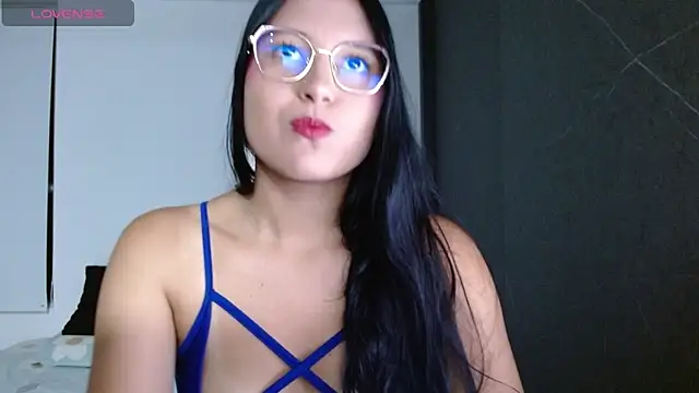 candy rosemaryy online show from April 16, 2026, 1:39 am