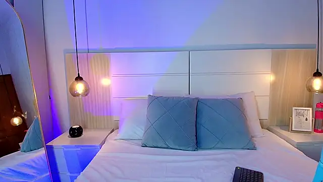 Snapshot of tamara_walter chatting on December 17, 2025, 3:29 pm tamara walter online show from December 17, 2025, 3:29 pm