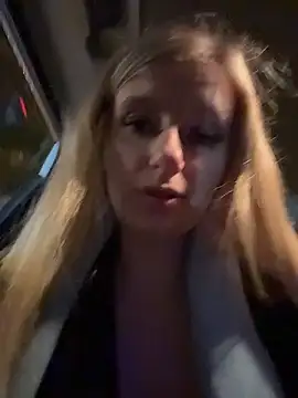 Snapshot of Betsy chatting on January 17, 2026, 5:27 pm Betsy online show from January 17, 2026, 5:27 pm