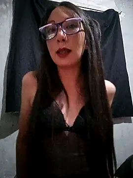 Snapshot of Cristal_azul777 chatting on December 5, 2025, 5:38 am Cristal azul777 online show from December 5, 2025, 5:38 am