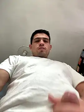 williamsmiiths16 online show from January 7, 2026, 5:15 pm