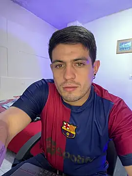 williamsmiiths16 online show from January 15, 2026, 2:27 am