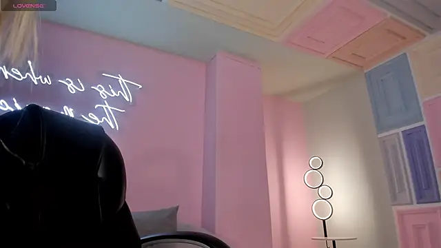 MadisonKane online show from March 26, 2026, 11:27 am