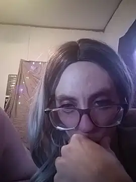 snowbird1117 online show from January 7, 2026, 5:26 pm