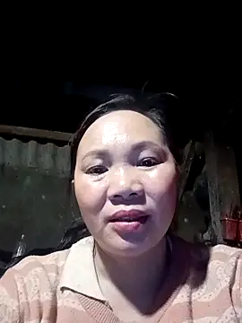 ava-dellght online show from February 22, 2026, 1:53 pm