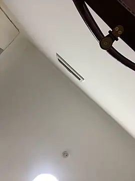 Snapshot of yaqing666 chatting on December 22, 2025, 2:36 pm yaqing666 online show from December 22, 2025, 2:36 pm