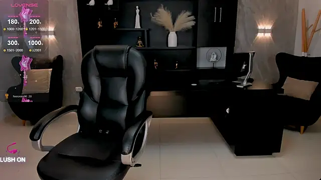 ChloeManson online show from December 11, 2024, 11:54 pm