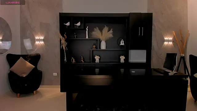 ChloeManson online show from March 18, 2025, 8:48 pm