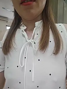 Baby-Linh online show from May 31, 2026, 1:36 am