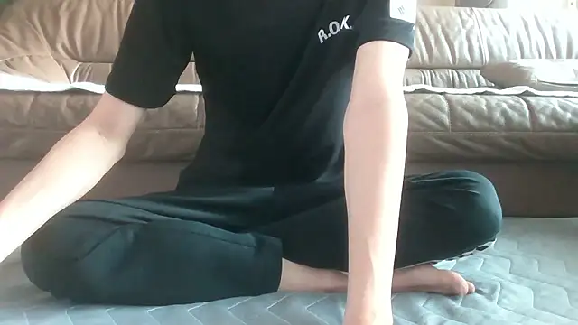 Snapshot of dongjun21 chatting on February 18, 2026, 6:42 am dongjun21 online show from February 18, 2026, 6:42 am