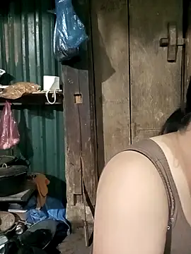 Snapshot of sary-hot2x chatting on December 16, 2025, 11:15 am sary-hot2x online show from December 16, 2025, 11:15 am