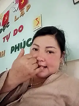 Snapshot of sary-hot2x chatting on April 27, 2026, 11:03 pm sary-hot2x online show from April 27, 2026, 11:03 pm