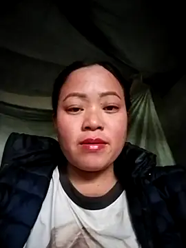 Snapshot of AlilaK2 chatting on December 3, 2025, 8:45 am AlilaK2 online show from December 3, 2025, 8:45 am