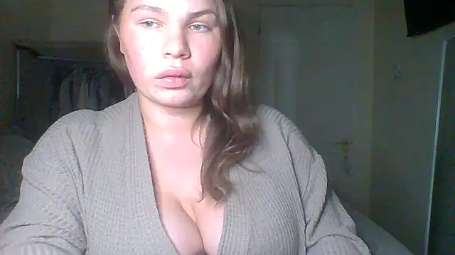 Snapshot of GEMMARMALADE chatting on December 3, 2025, 3:32 pm GEMMARMALADE online show from December 3, 2025, 3:32 pm