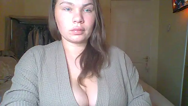 Snapshot of GEMMARMALADE chatting on December 4, 2025, 9:51 am GEMMARMALADE online show from December 4, 2025, 9:51 am