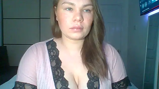 Snapshot of GEMMARMALADE chatting on April 2, 2026, 6:55 am GEMMARMALADE online show from April 2, 2026, 6:55 am
