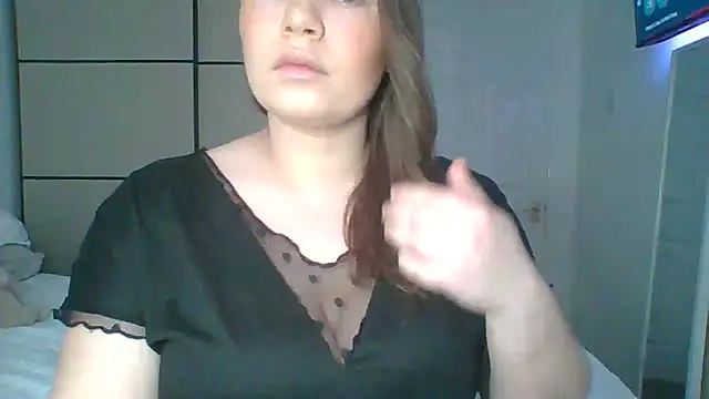 Snapshot of GEMMARMALADE chatting on April 7, 2026, 10:48 am GEMMARMALADE online show from April 7, 2026, 10:48 am