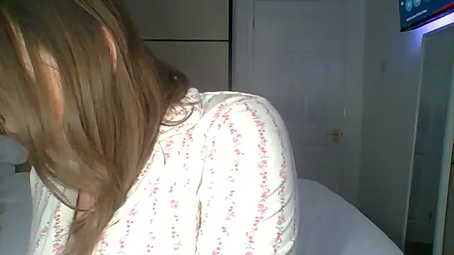 Snapshot of GEMMARMALADE chatting on April 17, 2026, 6:49 am GEMMARMALADE online show from April 17, 2026, 6:49 am
