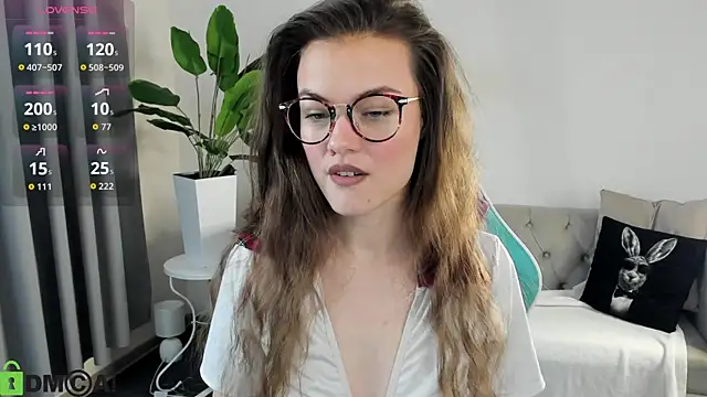 Snapshot of Graceee_ chatting on February 18, 2026, 3:02 am Graceee online show from February 18, 2026, 3:02 am