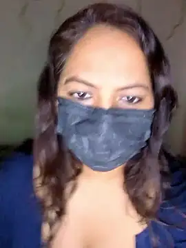 Snapshot of Beauty_bhabhi44 chatting on December 16, 2025, 5:18 pm Beauty bhabhi44 online show from December 16, 2025, 5:18 pm