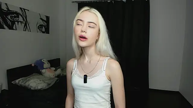 Snapshot of GoldCurve chatting on December 5, 2025, 9:40 am GoldCurve online show from December 5, 2025, 9:40 am