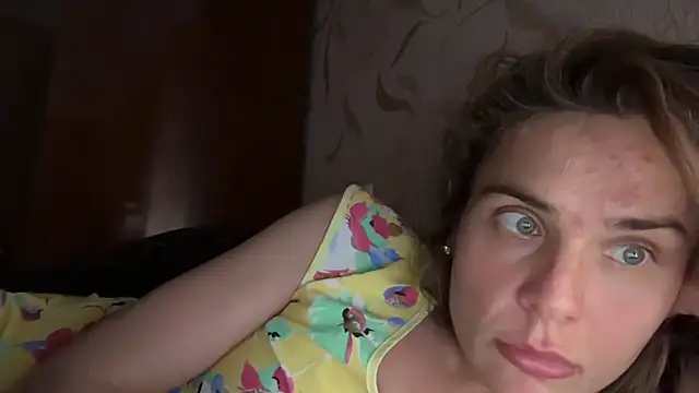MALVINA0077 online show from May 27, 2026, 9:01 pm
