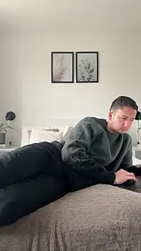 Snapshot of dirtyanal23 chatting on December 4, 2025, 9:40 am dirtyanal23 online show from December 4, 2025, 9:40 am