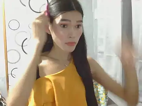 Snapshot of petite_jessa chatting on December 16, 2025, 12:21 pm petite jessa online show from December 16, 2025, 12:21 pm