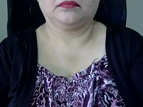 Snapshot of Soniya_Sha chatting on May 6, 2026, 6:52 am Soniya Sha online show from May 6, 2026, 6:52 am