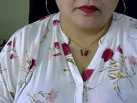 Snapshot of Soniya_Sha chatting on May 20, 2026, 8:20 am Soniya Sha online show from May 20, 2026, 8:20 am