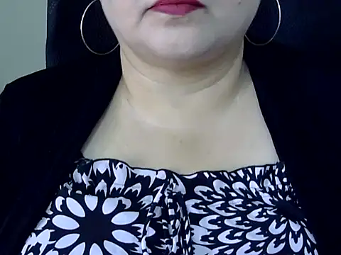 Snapshot of Soniya_Sha chatting on May 25, 2026, 6:52 am Soniya Sha online show from May 25, 2026, 6:52 am