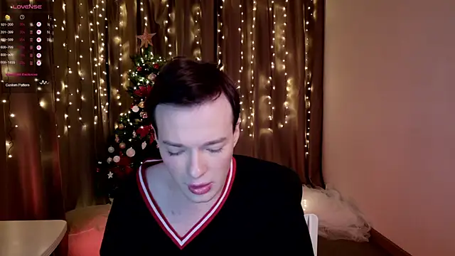 Kristenegor online show from December 15, 2025, 8:57 pm