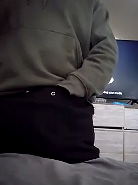 iLOVETRAY96 online show from February 2, 2026, 7:34 pm