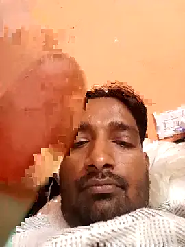 RahulPriya-1992 online show from December 22, 2025, 7:33 pm