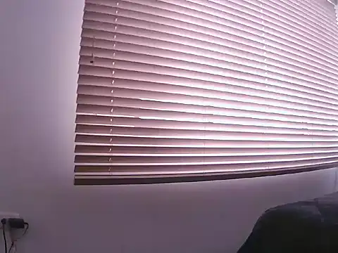 Fernanda andrew online show from April 15, 2026, 3:30 pm