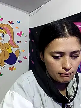 Snapshot of Fog_hot chatting on December 17, 2025, 10:43 am Fog hot online show from December 17, 2025, 10:43 am