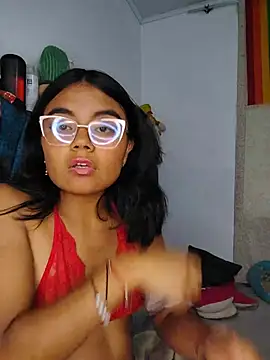 MoonVane online show from July 14, 2026, 4:02 pm