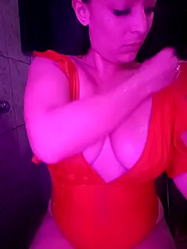 Rimi luna69 online show from December 17, 2025, 9:43 pm