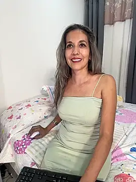 Snapshot of sandrafarrely chatting on December 4, 2025, 11:46 pm sandrafarrely online show from December 4, 2025, 11:46 pm