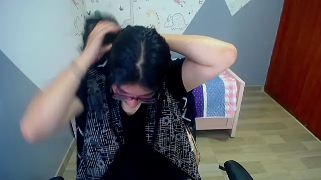 Snapshot of eva_smit_t chatting on December 14, 2025, 2:39 am eva smit t online show from December 14, 2025, 2:39 am