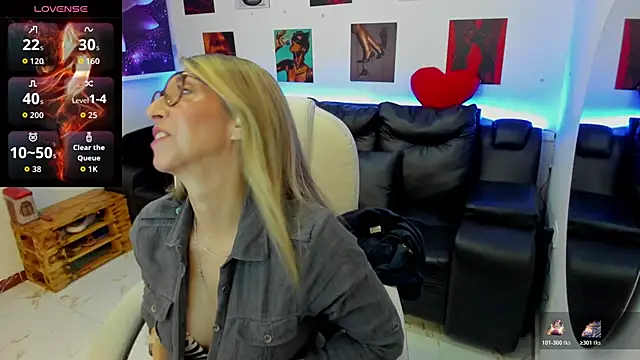 Snapshot of Scarlett_079 chatting on March 5, 2026, 12:01 pm Scarlett 079 online show from March 5, 2026, 12:01 pm