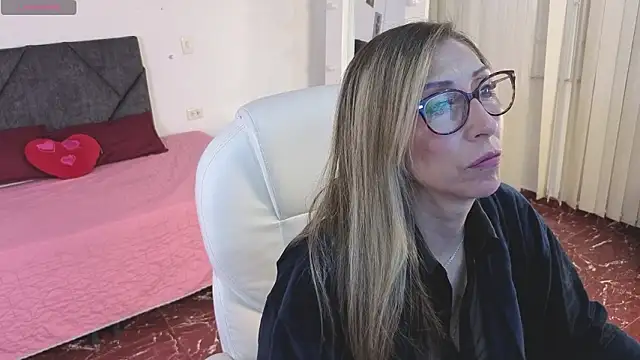 Snapshot of Scarlett_079 chatting on March 9, 2026, 11:47 am Scarlett 079 online show from March 9, 2026, 11:47 am