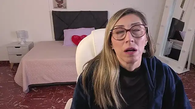 Snapshot of Scarlett_079 chatting on March 24, 2026, 11:48 am Scarlett 079 online show from March 24, 2026, 11:48 am