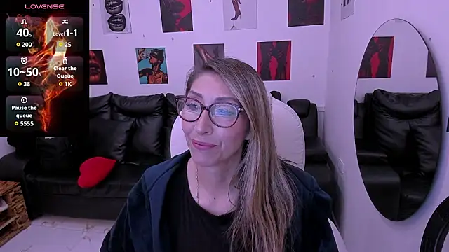 Snapshot of Scarlett_079 chatting on March 27, 2026, 11:54 am Scarlett 079 online show from March 27, 2026, 11:54 am