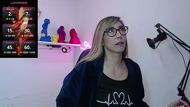 Snapshot of Scarlett_079 chatting on March 28, 2026, 11:54 am Scarlett 079 online show from March 28, 2026, 11:54 am