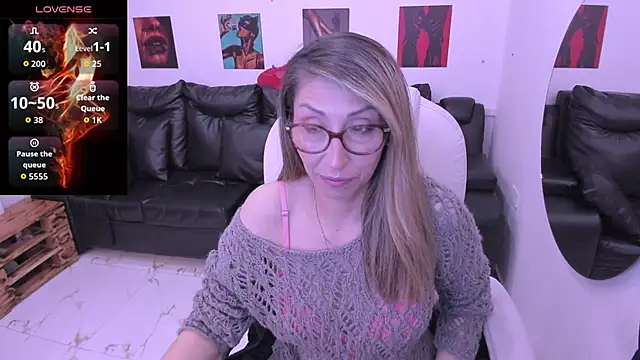 Snapshot of Scarlett_079 chatting on March 31, 2026, 11:54 am Scarlett 079 online show from March 31, 2026, 11:54 am